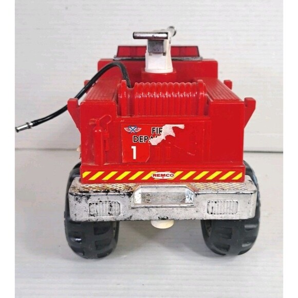 Remco Tuff Ones 1993 Flame Out 4x4 Pickup 12" Fire Truck Toy Vintage Collectible - Picture 3 of 7